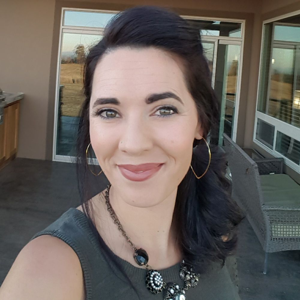 Meet your Posher, Alysia